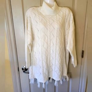 Vintage Womans Maggie McNaughton Fringe Turtleneck Sweater White color Size 2X